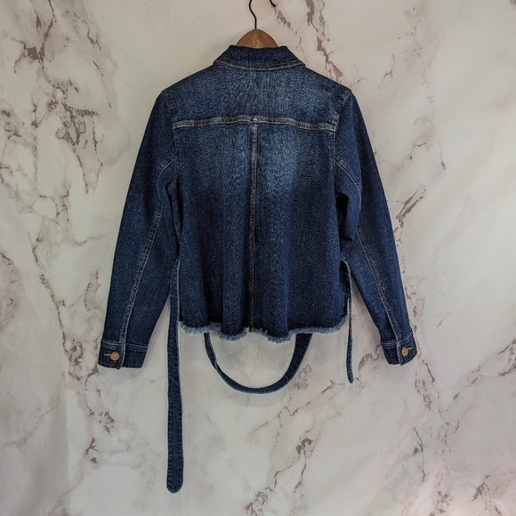 CAbi Jacket Women Small Dylan 5662 Jean Denim Belted Button Fringe Fray Raw Hem - Picture 6 of 14